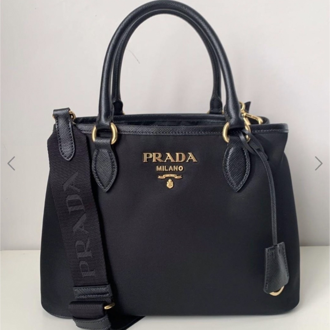 PRADA(プラダ)のプラダ　ナイロン　バッグ　トートバッグ　ショルダーバッグ レディースのバッグ(トートバッグ)の商品写真