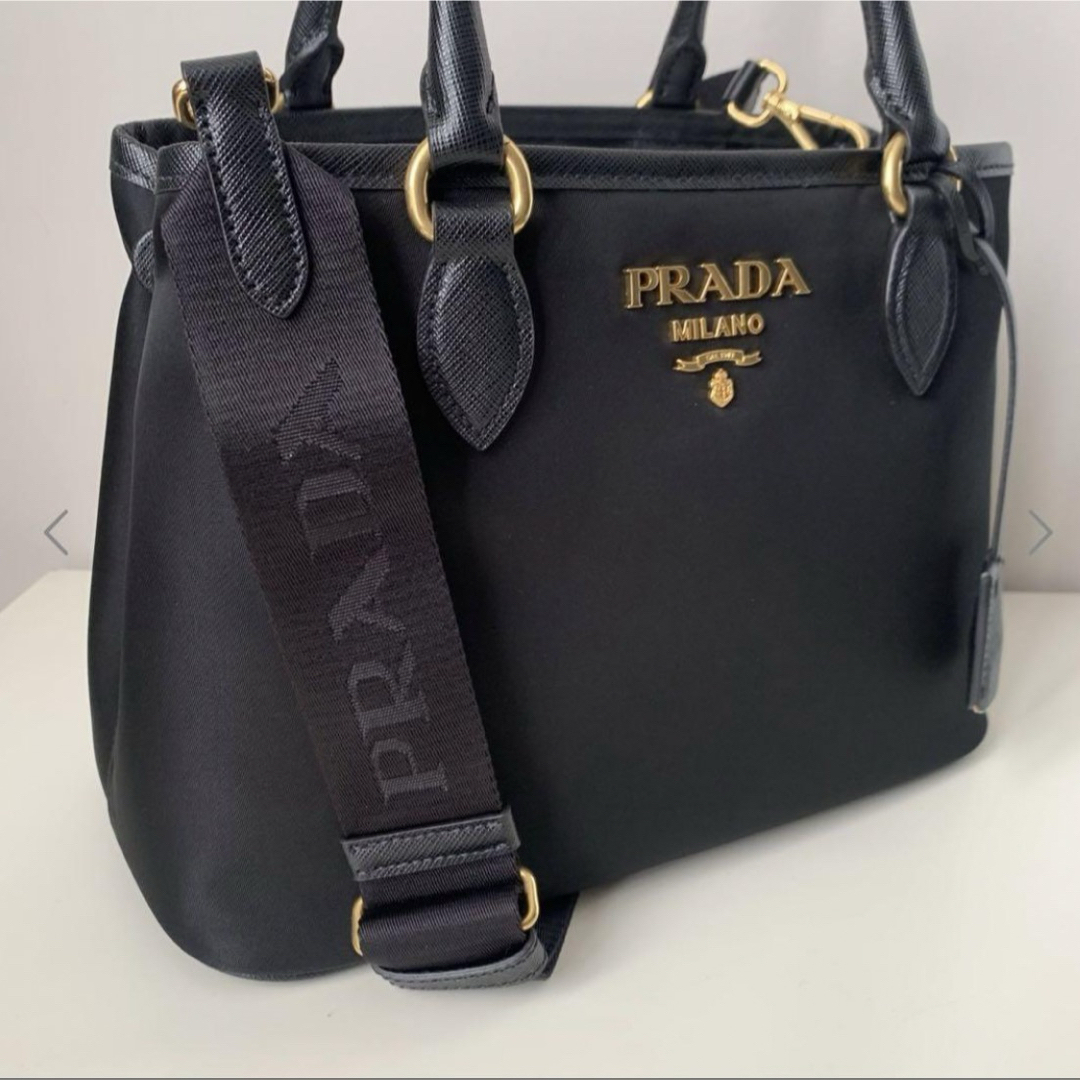 PRADA(プラダ)のプラダ　ナイロン　バッグ　トートバッグ　ショルダーバッグ レディースのバッグ(トートバッグ)の商品写真