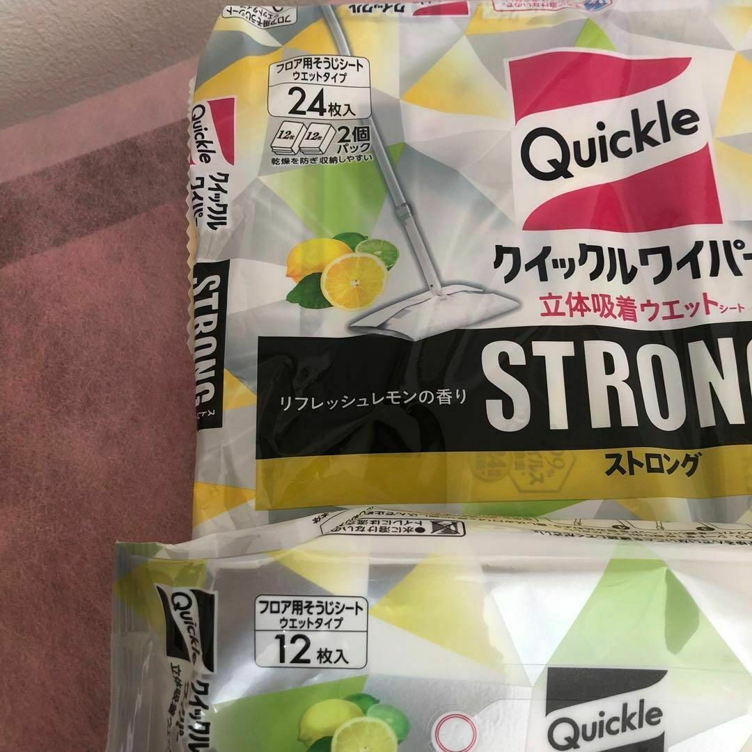 花王(カオウ)のクイックルワイパー　立体吸着ウエットシート　12枚×3個パック インテリア/住まい/日用品の日用品/生活雑貨/旅行(日用品/生活雑貨)の商品写真