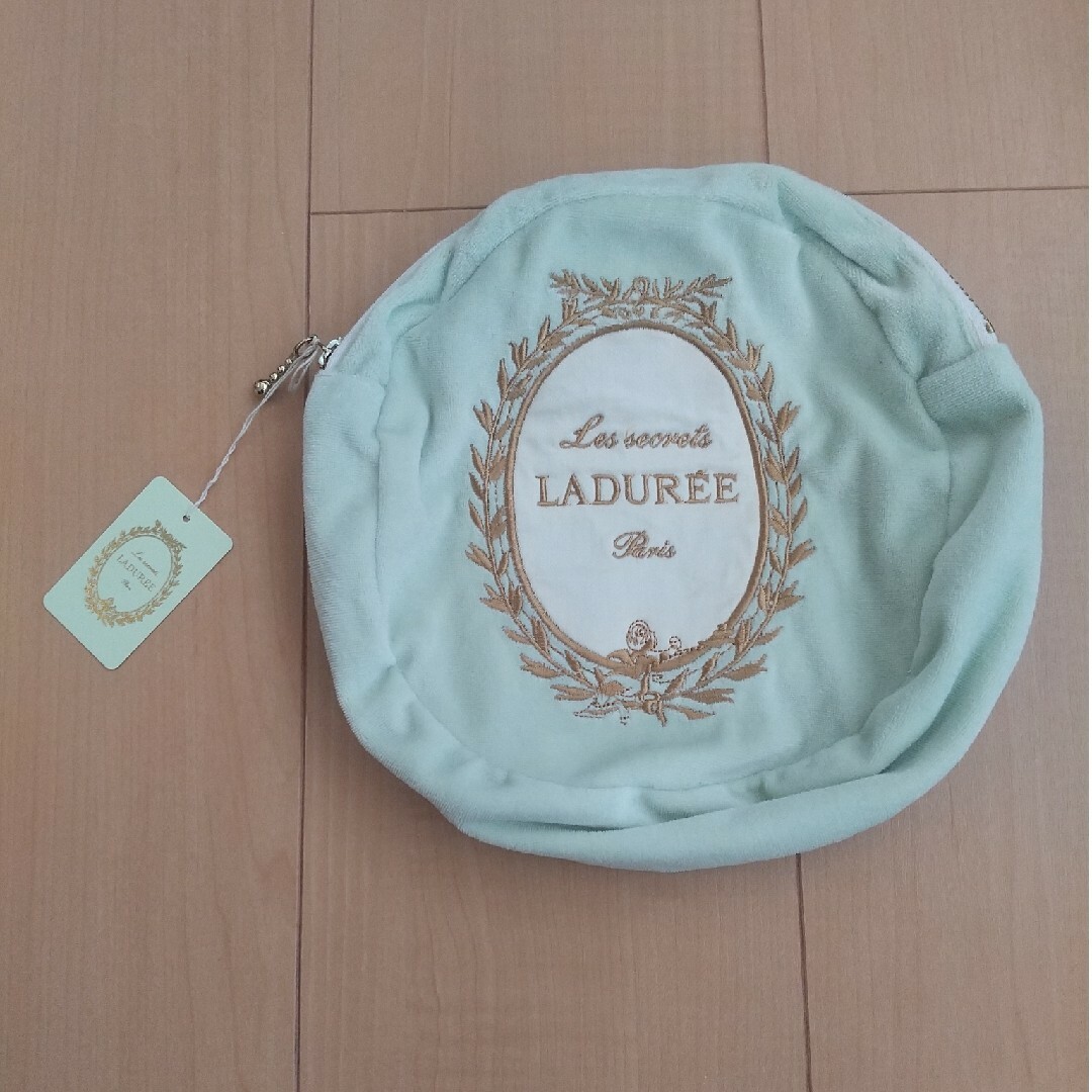 LADUREE(ラデュレ)のLADUREE  ポーチ付きブランケット レディースのファッション小物(その他)の商品写真