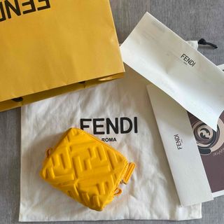 フェンディ(FENDI)のフェンディ♡ポーチ新品(ポーチ)