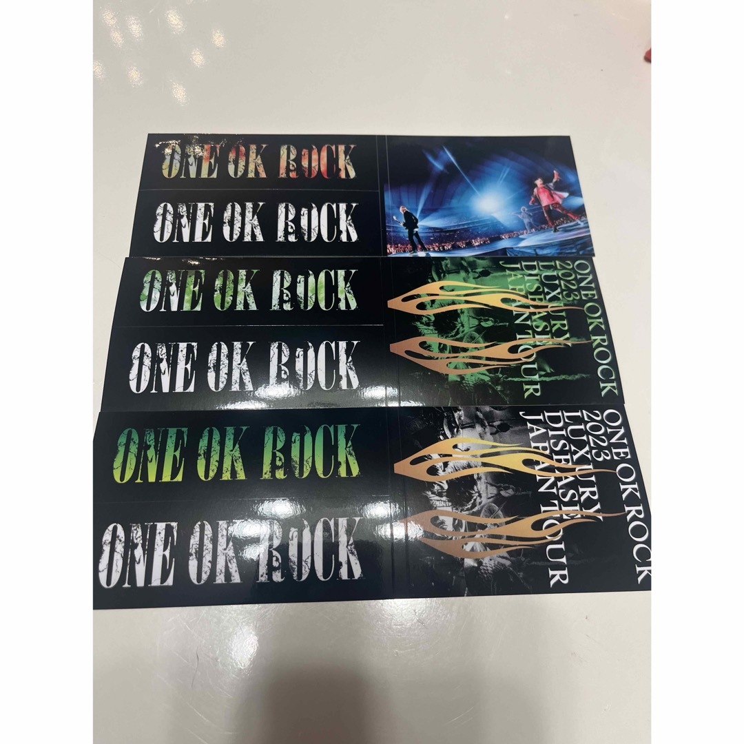 ONE OK ROCK(ワンオクロック)のONEOKROCK Monsterコラボステッカー エンタメ/ホビーのタレントグッズ(ミュージシャン)の商品写真