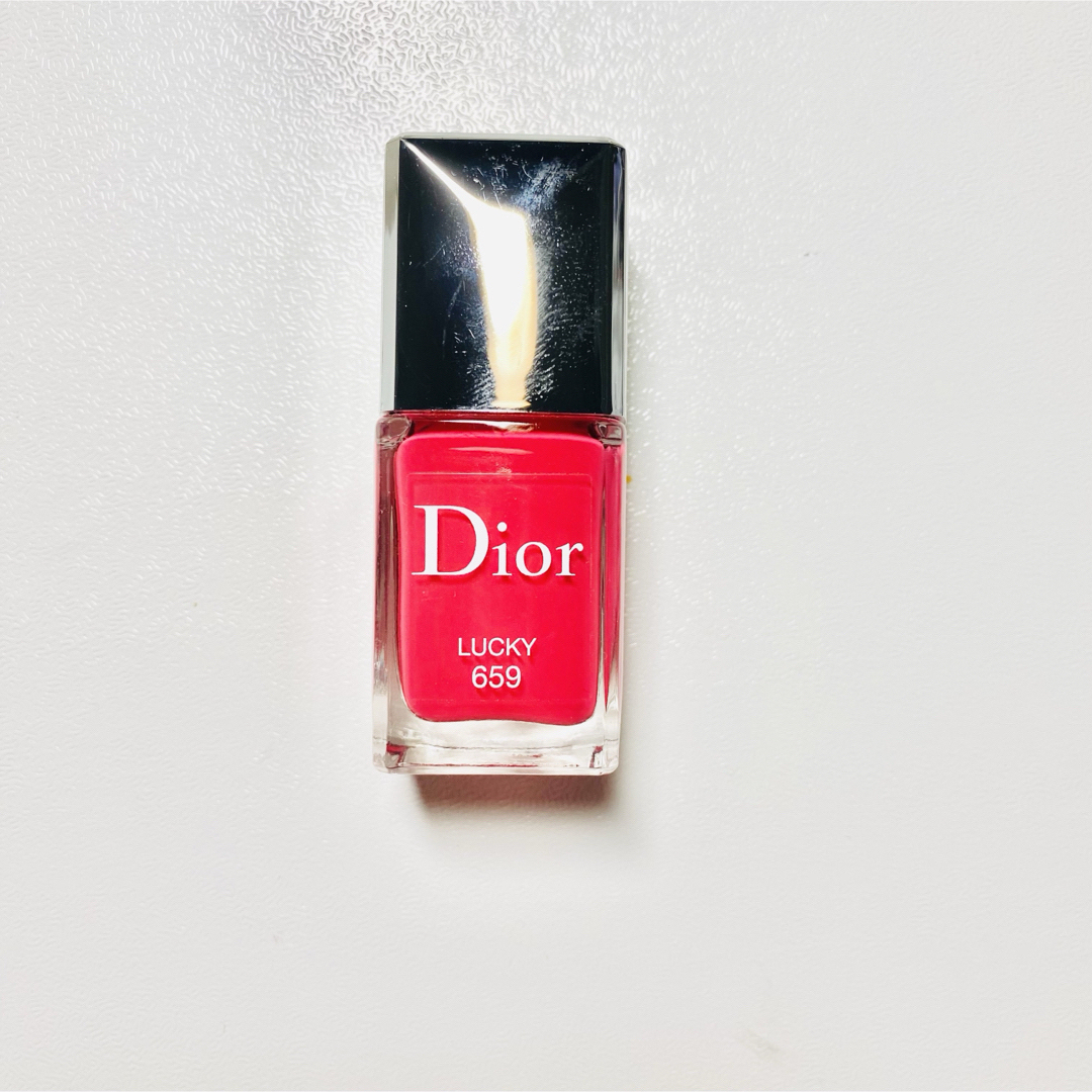 Christian Dior(クリスチャンディオール)の【SALE】DIOR ヴェルニ 659 lucky ネイル コスメ/美容のネイル(マニキュア)の商品写真