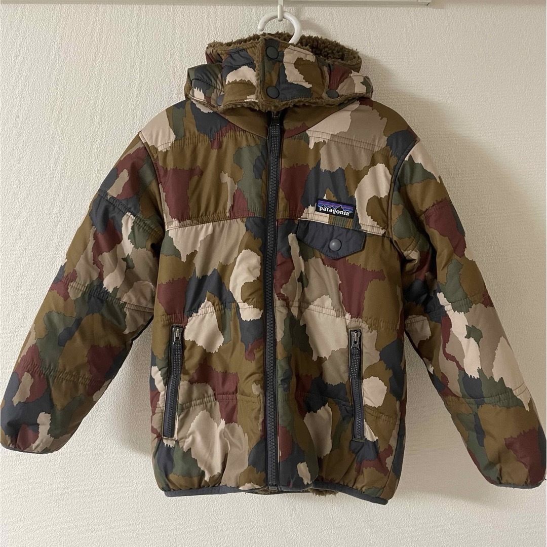 patagonia(パタゴニア)のpatagonia  キッズ/ベビー/マタニティのキッズ服男の子用(90cm~)(ジャケット/上着)の商品写真