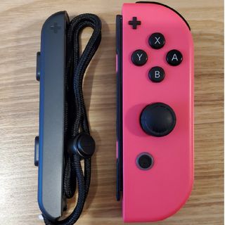 ニンテンドースイッチ(Nintendo Switch)のジョイコン 右 ジャンク ネオンピンク 中古 Switch スイッチ(家庭用ゲーム機本体)