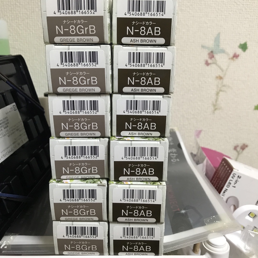 ナプラ ナシードカラー グレージュブラウン N-8GrB1本 コスメ/美容のヘアケア/スタイリング(カラーリング剤)の商品写真