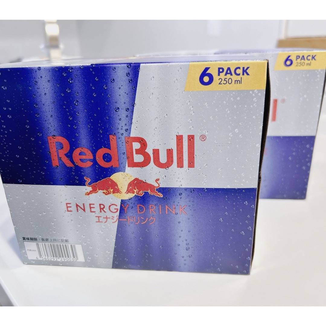 Red Bull(レッドブル)のレッドブル 食品/飲料/酒の飲料(ソフトドリンク)の商品写真