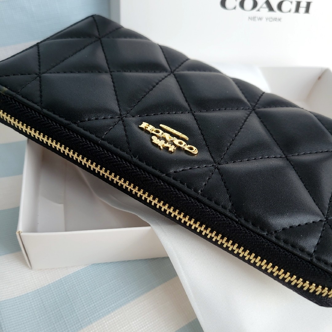 COACH(コーチ)の【新品未使用】COACH コーチ 長財布 キルティング  ブラック 黒 人気完売 レディースのファッション小物(財布)の商品写真