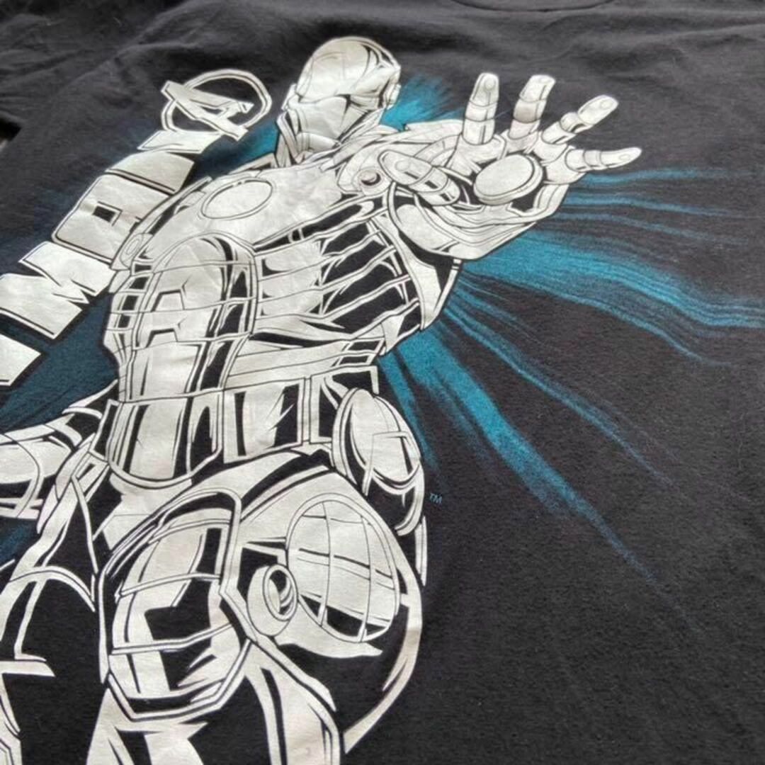 アメリカ古着 マーベル プリントtシャツ アベンジャーズ ブラック黒S メンズのトップス(Tシャツ/カットソー(半袖/袖なし))の商品写真