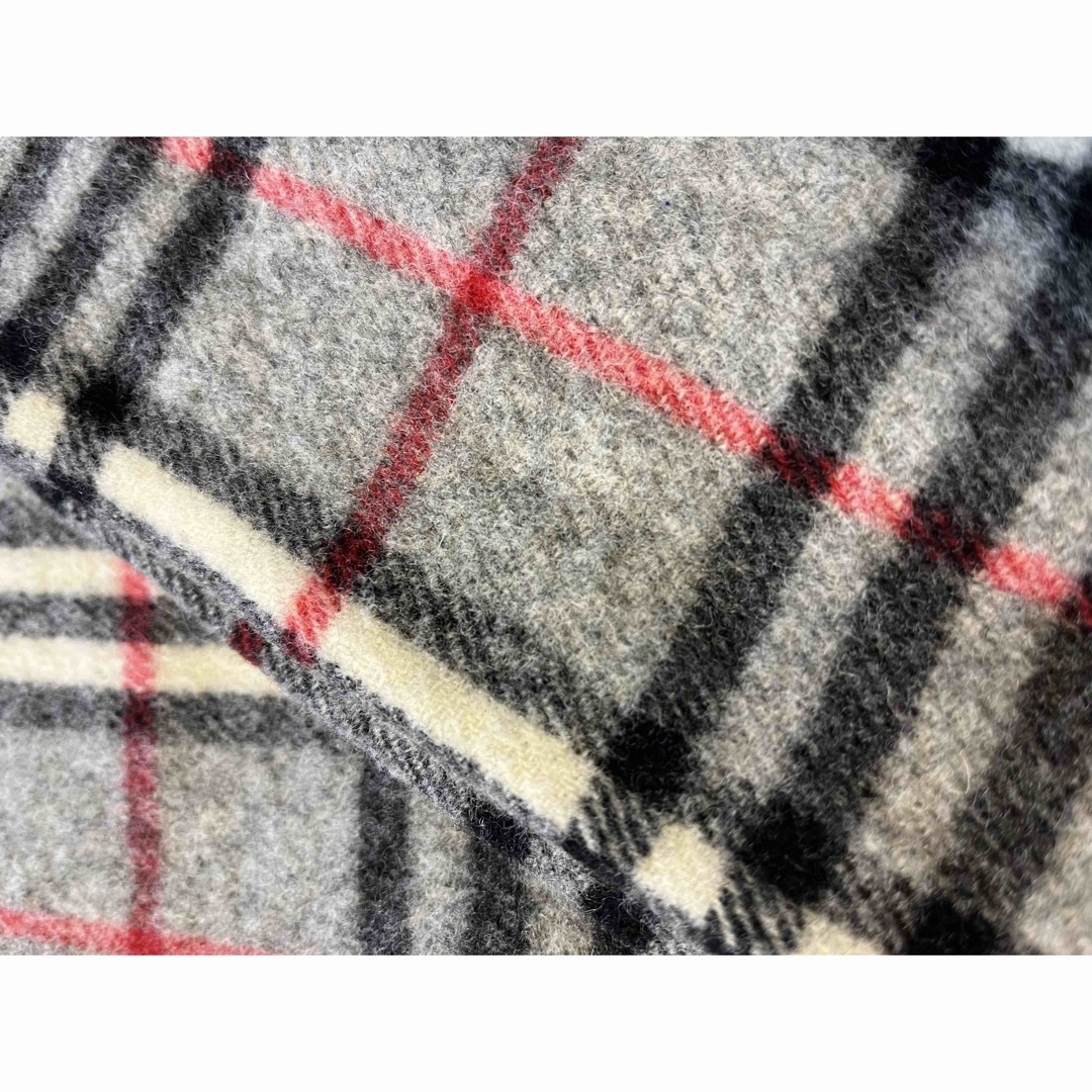 BURBERRY(バーバリー)のバーバリー　マフラー　グレー レディースのファッション小物(マフラー/ショール)の商品写真