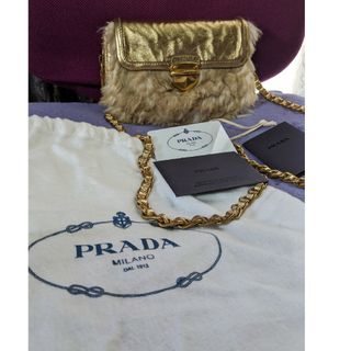 値下げ！レア未使用　PRADA　ファー付きレザーショルダーバッグ♡