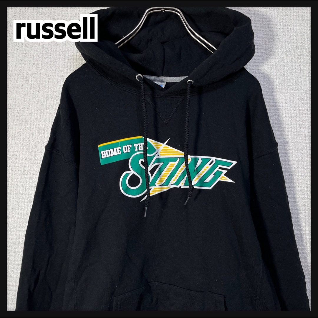 Russell Athletic(ラッセルアスレティック)の【ラッセルアスレチック】プルオーバーパーカー　デカプリント　黒　デカロゴ96 メンズのトップス(パーカー)の商品写真