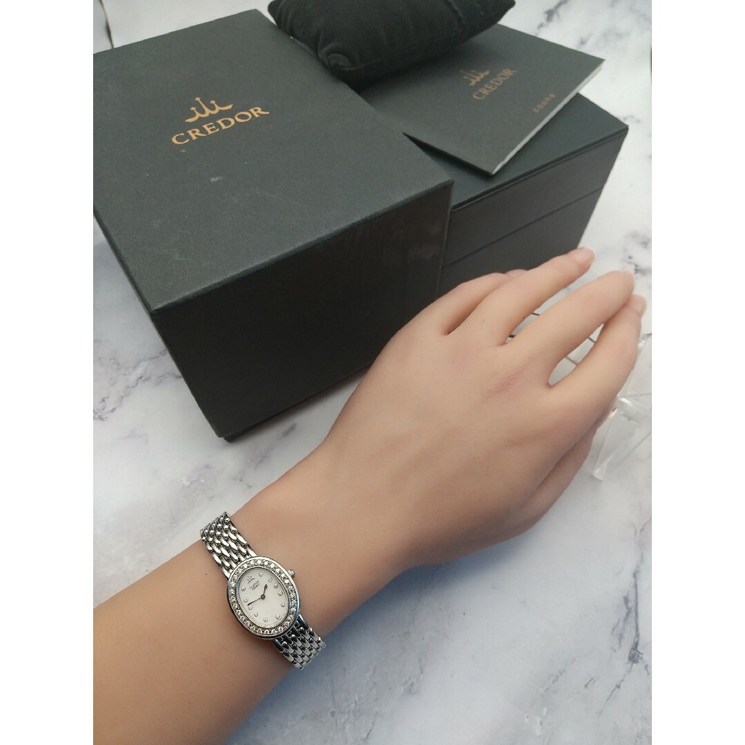 CREDOR(クレドール)のクレドール シグノGSTE831美品 39Pダイヤ 白蝶貝 ジュエリークォーツ レディースのファッション小物(腕時計)の商品写真