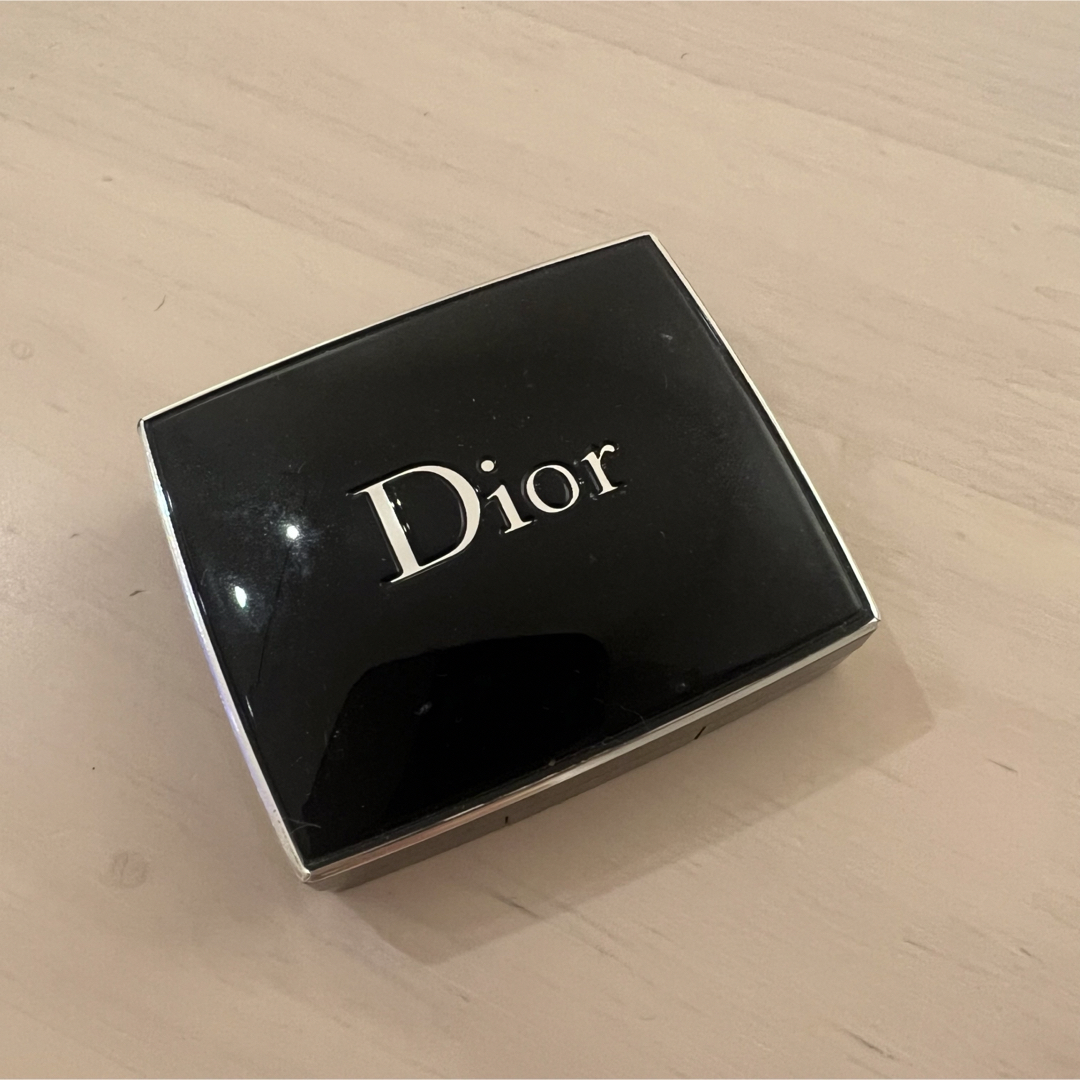 Dior(ディオール)のDior アイシャドウ　サンククルール コスメ/美容のベースメイク/化粧品(アイシャドウ)の商品写真