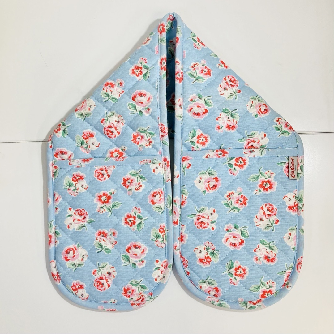 Cath Kidston(キャスキッドソン)の新品　キャスキットソン　ダブルオーブングローブ　アッシュダウンローズ インテリア/住まい/日用品のキッチン/食器(収納/キッチン雑貨)の商品写真