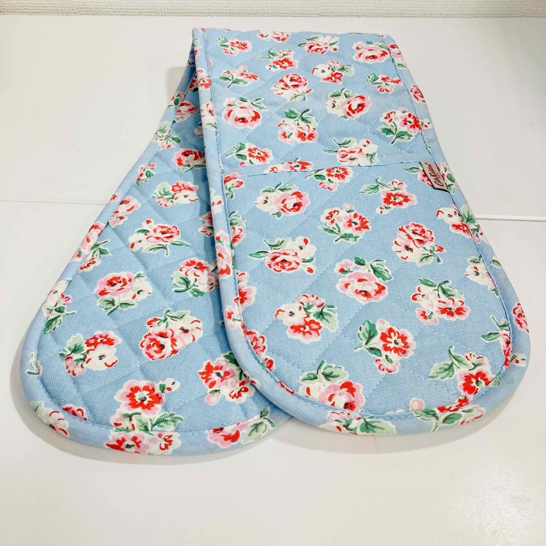 Cath Kidston(キャスキッドソン)の新品　キャスキットソン　ダブルオーブングローブ　アッシュダウンローズ インテリア/住まい/日用品のキッチン/食器(収納/キッチン雑貨)の商品写真