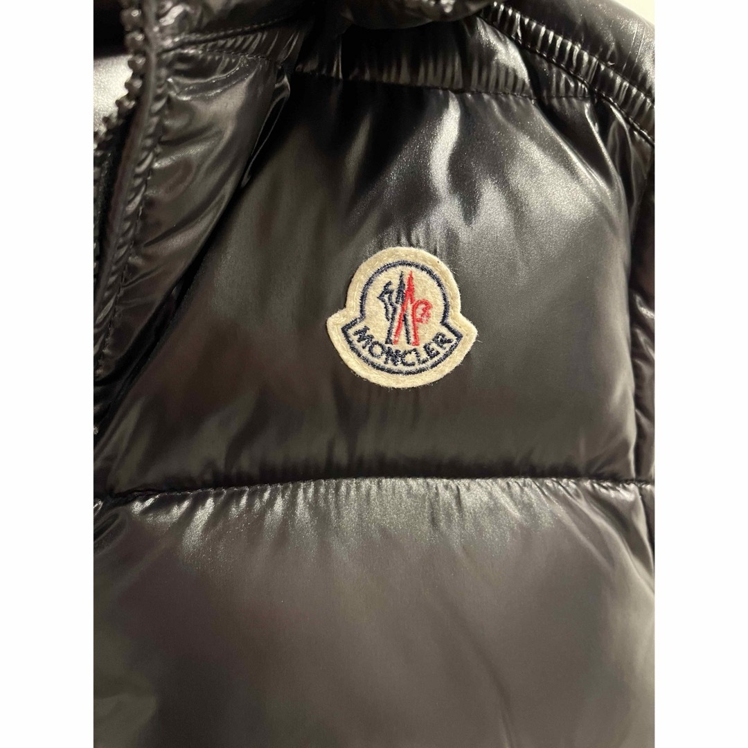 MONCLER(モンクレール)のモンクレール　ダウンベスト　黒　サイズ1  ☆超美品☆ メンズのジャケット/アウター(ダウンベスト)の商品写真