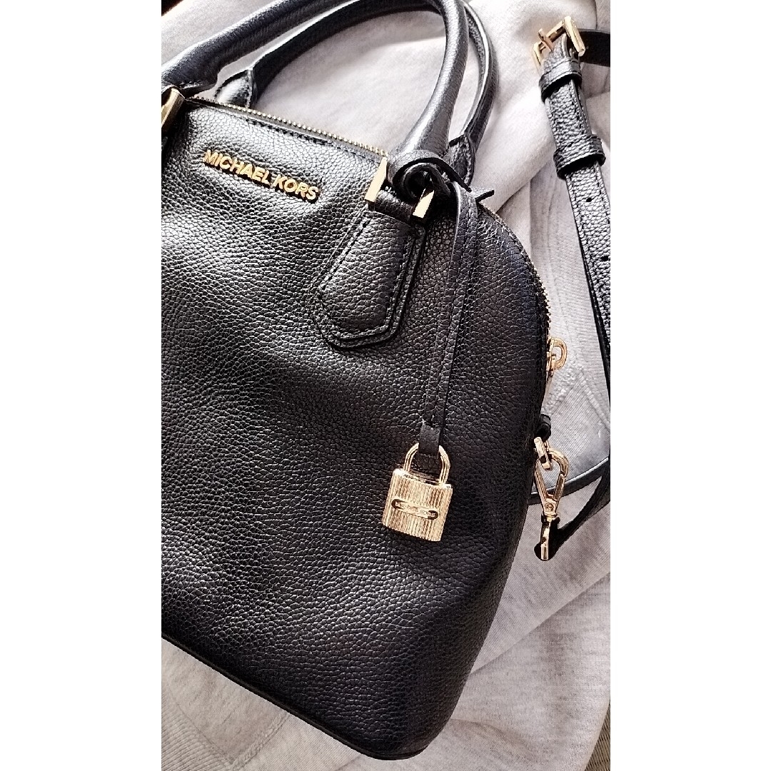 Michael Kors(マイケルコース)の美品マイケルコース2wayショルダーハンドバッグblack レディースのバッグ(ショルダーバッグ)の商品写真