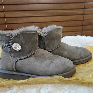 アグ スワロフスキーの通販 500点以上 | UGGを買うならラクマ