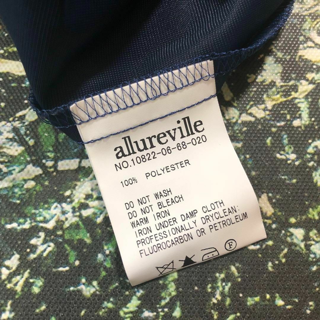 allureville(アルアバイル)の【美品】アルアバイル-allureville-オープンネックドルマンワンピース レディースのワンピース(ひざ丈ワンピース)の商品写真