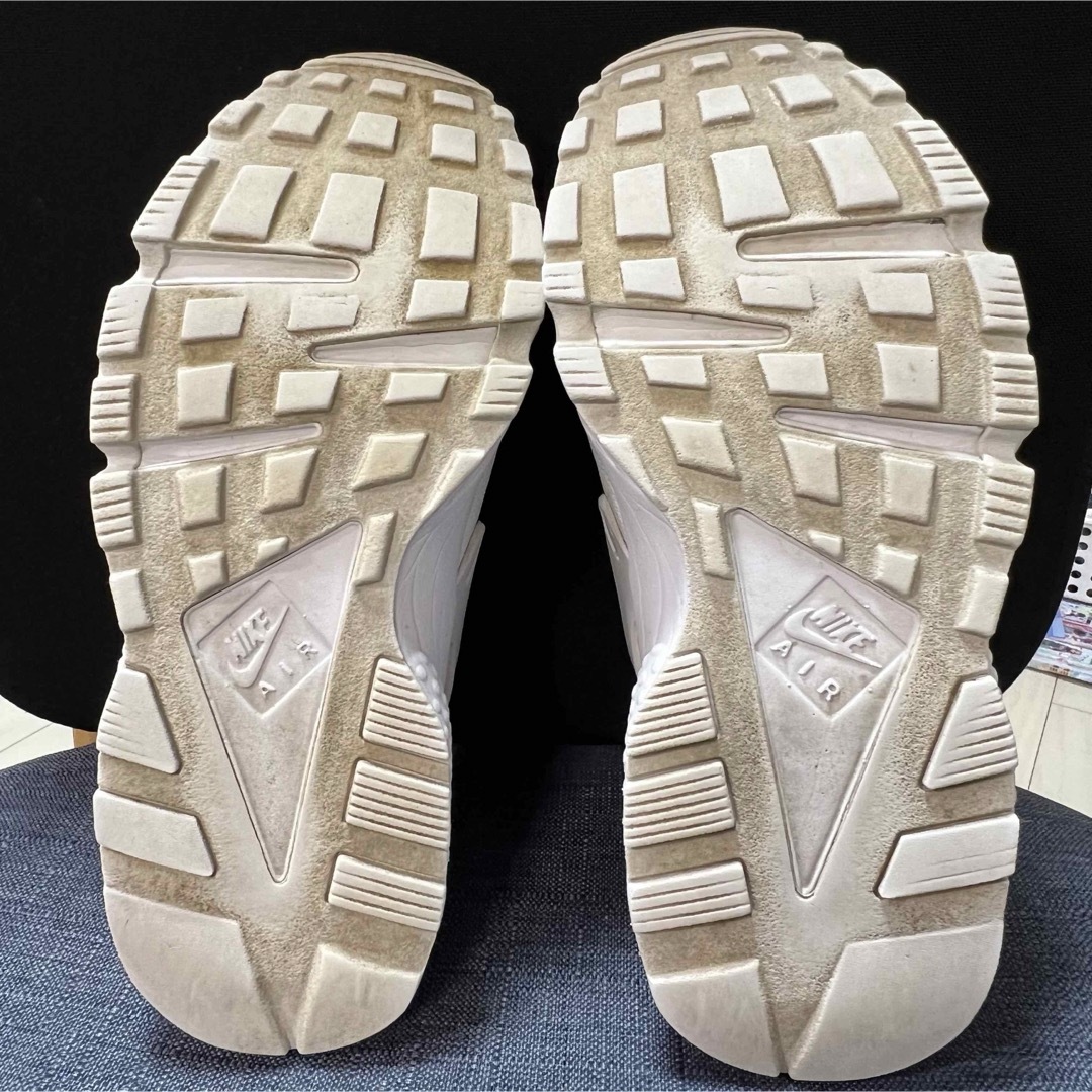 NIKE(ナイキ)のナイキ エアハラチ ラン ホワイト ホワイト W  23cm レディースの靴/シューズ(スニーカー)の商品写真