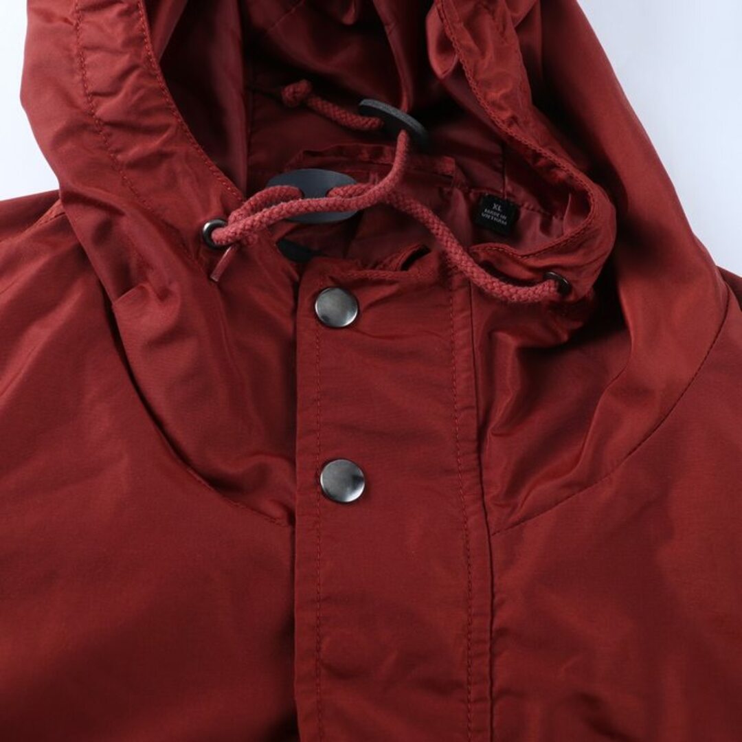 UNIQLO(ユニクロ)のユニクロ ナイロンジャケット ブルゾン アウター 赤 メンズ XLサイズ レッド UNIQLO メンズのジャケット/アウター(ナイロンジャケット)の商品写真