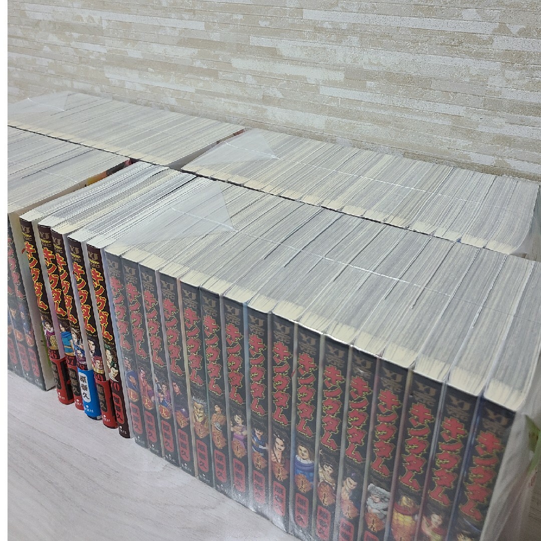 状態良好!!】キングダム 全70巻+公式ガイドブック 送料込!! 状態良好!!】キングダム 全70巻+公式ガイドブック 送料込!!
