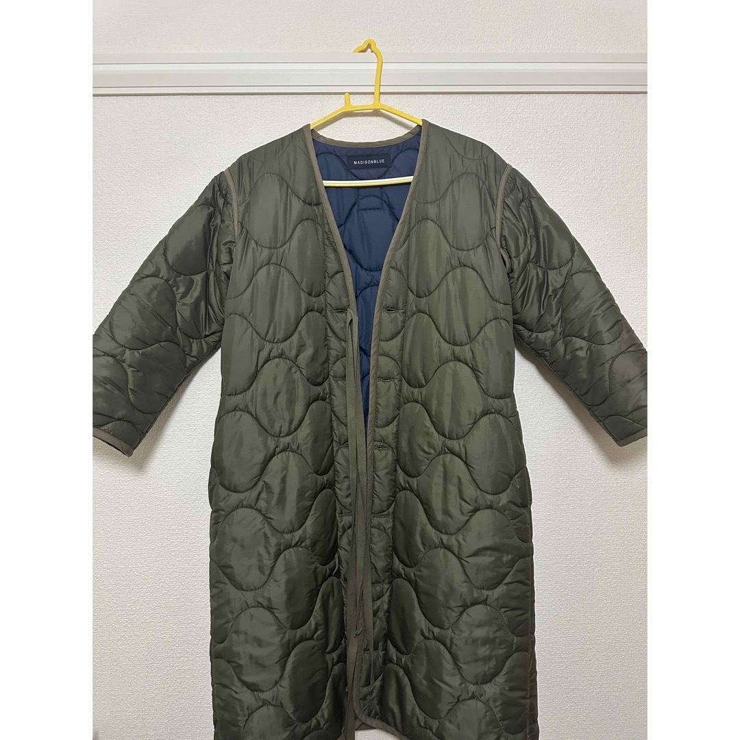 MADISONBLUE(マディソンブルー)のMADISONBLUE キルティングコート レディースのジャケット/アウター(ロングコート)の商品写真