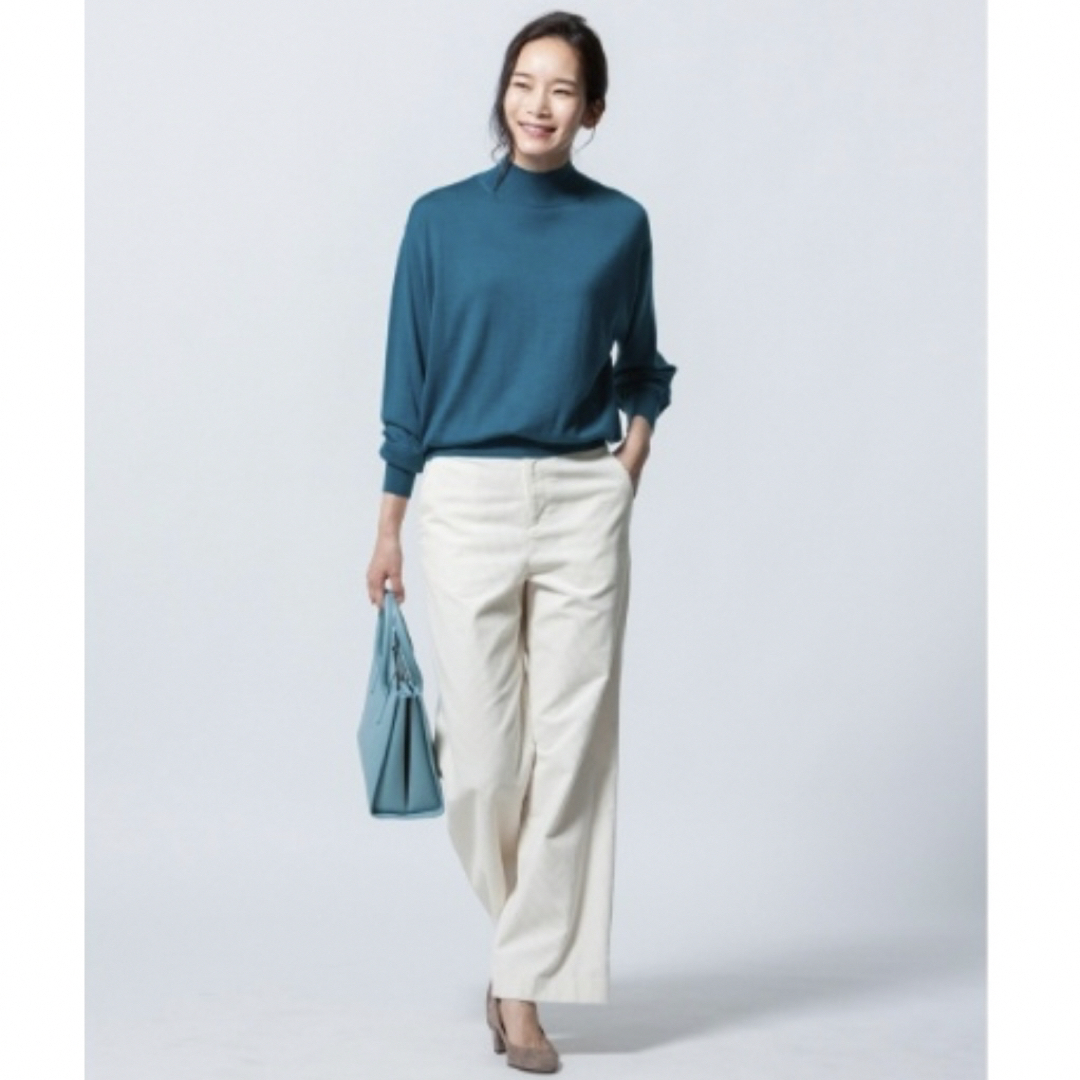 23区(ニジュウサンク)の★23区★美品★ ＣＡＳＨＭＥＲＥ　ＳＩＬＫ　ハイネックニット 大きいサイズ44 レディースのトップス(ニット/セーター)の商品写真