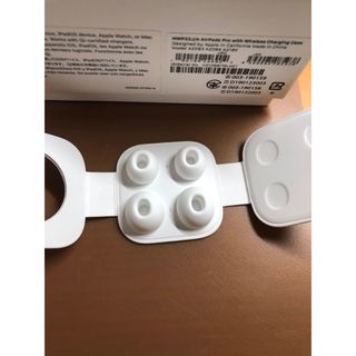 アップル(Apple)のAirpods Pro イヤーチップ【 M & L サイズ 】(ヘッドフォン/イヤフォン)