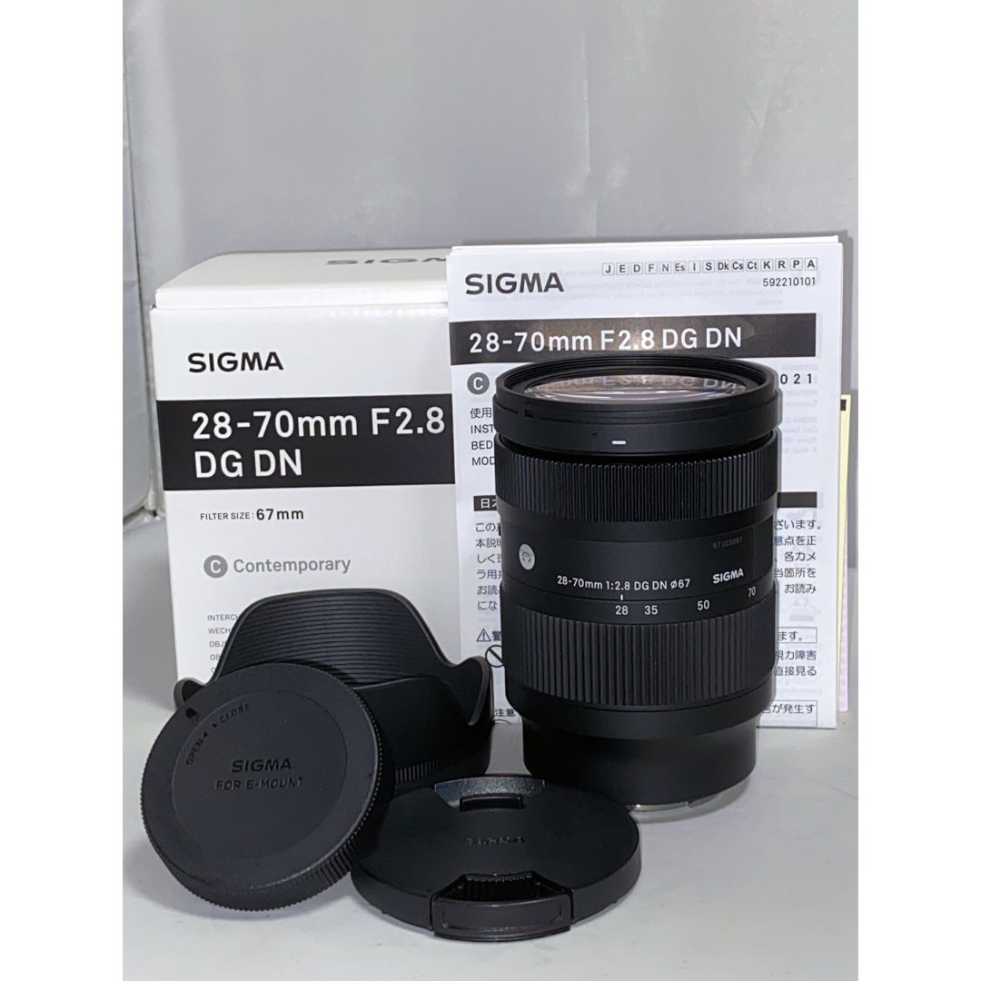 SIGMA(シグマ)の【美品】SIGMA 28-70mm F2.8 DG DN C ソニーEマウント スマホ/家電/カメラのカメラ(レンズ(ズーム))の商品写真