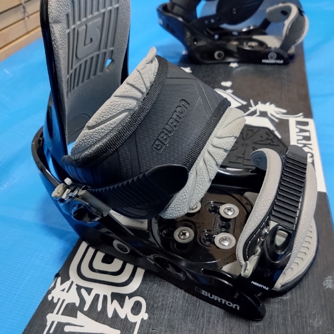 カバー付】K2・BURTON 154cm スノボ3点セット 調整もします! カバー付】K2・BURTON 154cm スノボ3点セット 調整もします!