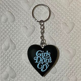 ナイキ(NIKE)のガールズドントクライ Girls Don't Cry (キーホルダー)