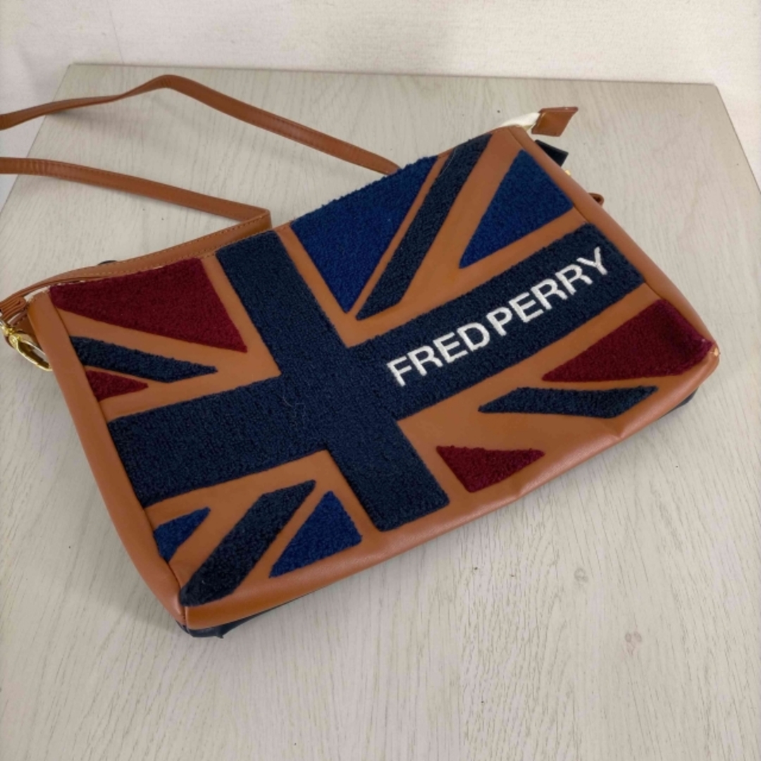 FRED PERRY(フレッドペリー)のFRED PERRY(フレッドペリー) レディース バッグ クラッチ レディースのバッグ(クラッチバッグ)の商品写真