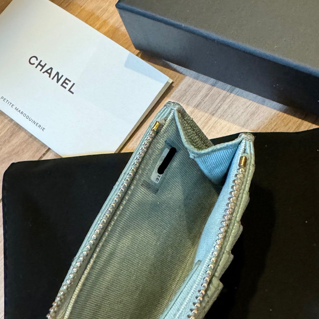 CHANEL(シャネル)のCHANELコインケース　カードケース　フラグメントケース キャビアスキン レディースのファッション小物(パスケース/IDカードホルダー)の商品写真