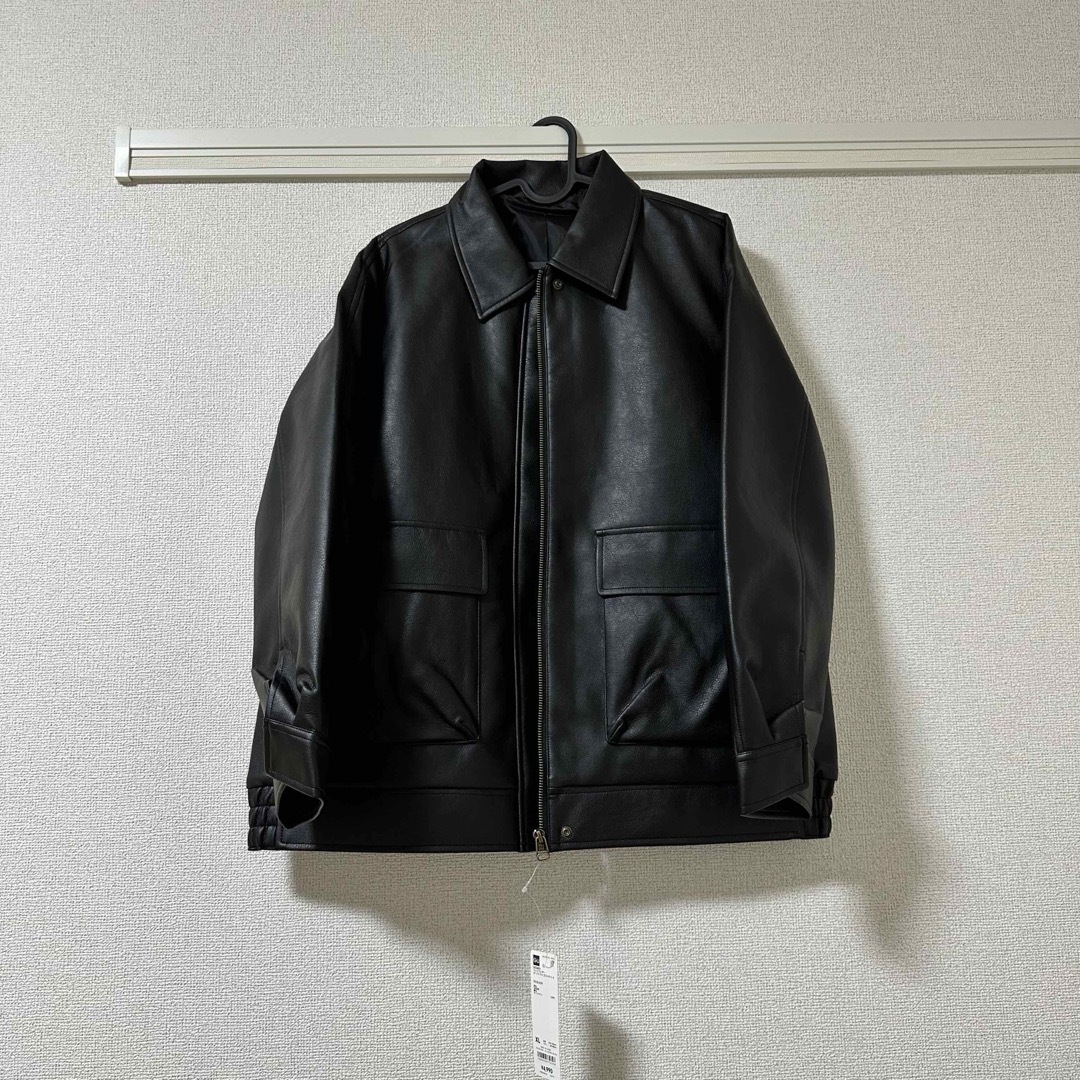 GU(ジーユー)のGU　フェイクレザーオーバーサイズジャケット(ブラック)XL レディースのジャケット/アウター(ライダースジャケット)の商品写真