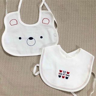 アカチャンノシロ(赤ちゃんの城)の赤ちゃんの城　日本製　ベビースタイ　二枚セット　新品(ベビースタイ/よだれかけ)