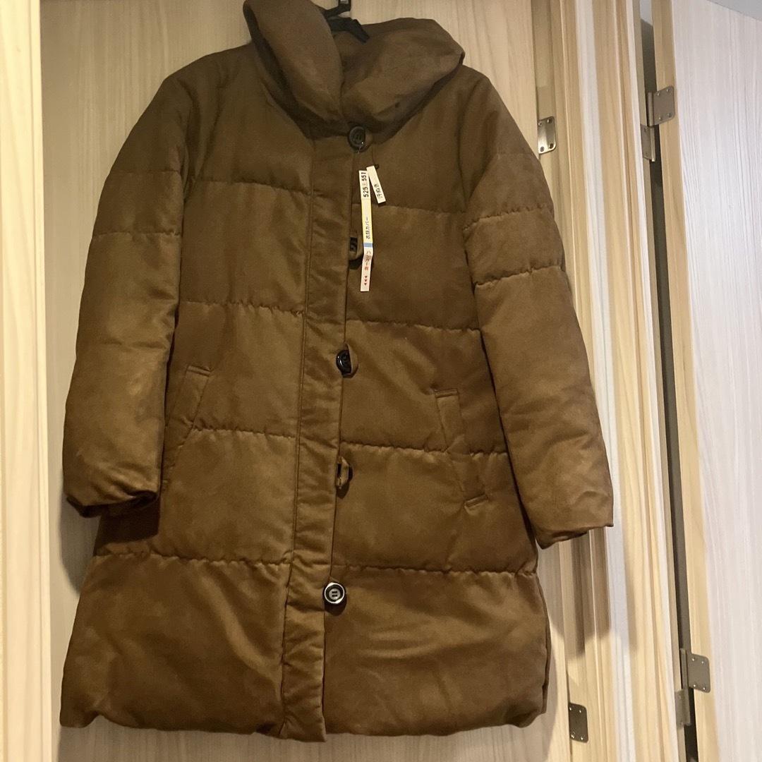Couture Brooch(クチュールブローチ)のクチュールブローチ　ロングダウンコート　38サイズ レディースのジャケット/アウター(ダウンコート)の商品写真
