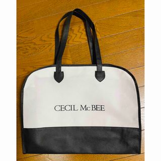 セシルマクビー(CECIL McBEE)のセシルマクビー　ショップバッグ　不織布　軽量(ショップ袋)