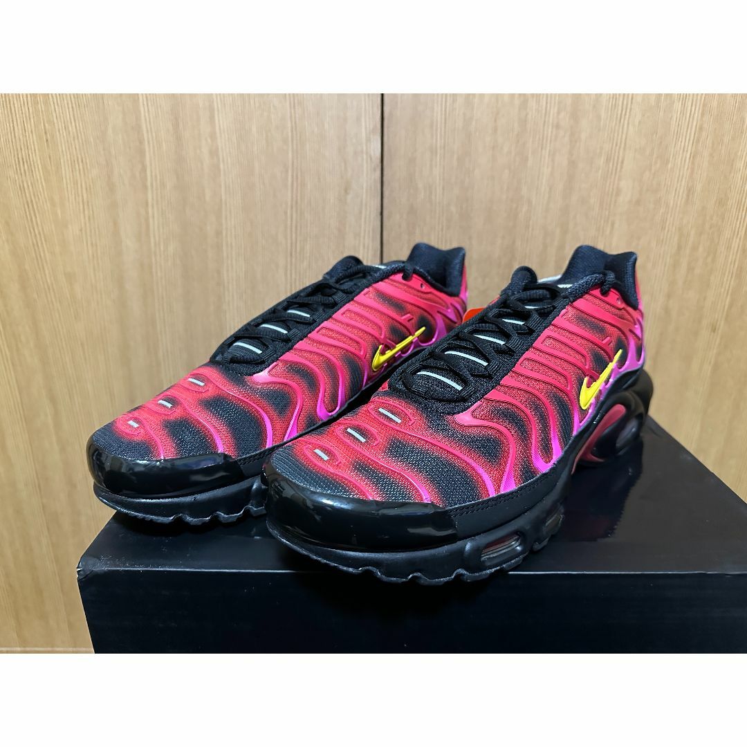 Nike air max plus supreme 28cm red コラボスニーカー