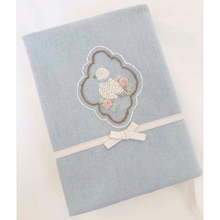 ハンドメイド＊刺繍講師資格あり＊  文庫本カバー　聖書カバー　ブックカバー　刺繍(ブックカバー)