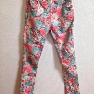 レトロガール(RETRO GIRL)の花柄スキニー👖💕レトロガール(ワークパンツ/カーゴパンツ)