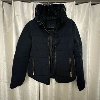 ザラ(ZARA)のZARA ダウンジャケット フェイクファー付き ゴールドジッパー(ダウンジャケット)