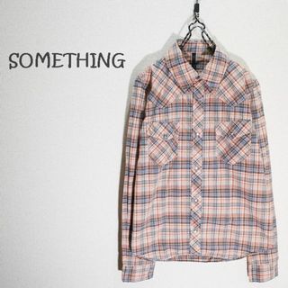 サムシング(SOMETHING)のSOMETHING　コットンチェックシャツ　オレンジ系(シャツ/ブラウス(長袖/七分))