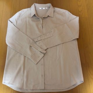 ユニクロ(UNIQLO)のレーヨンブラウス　ベージュ　size XL(シャツ/ブラウス(長袖/七分))