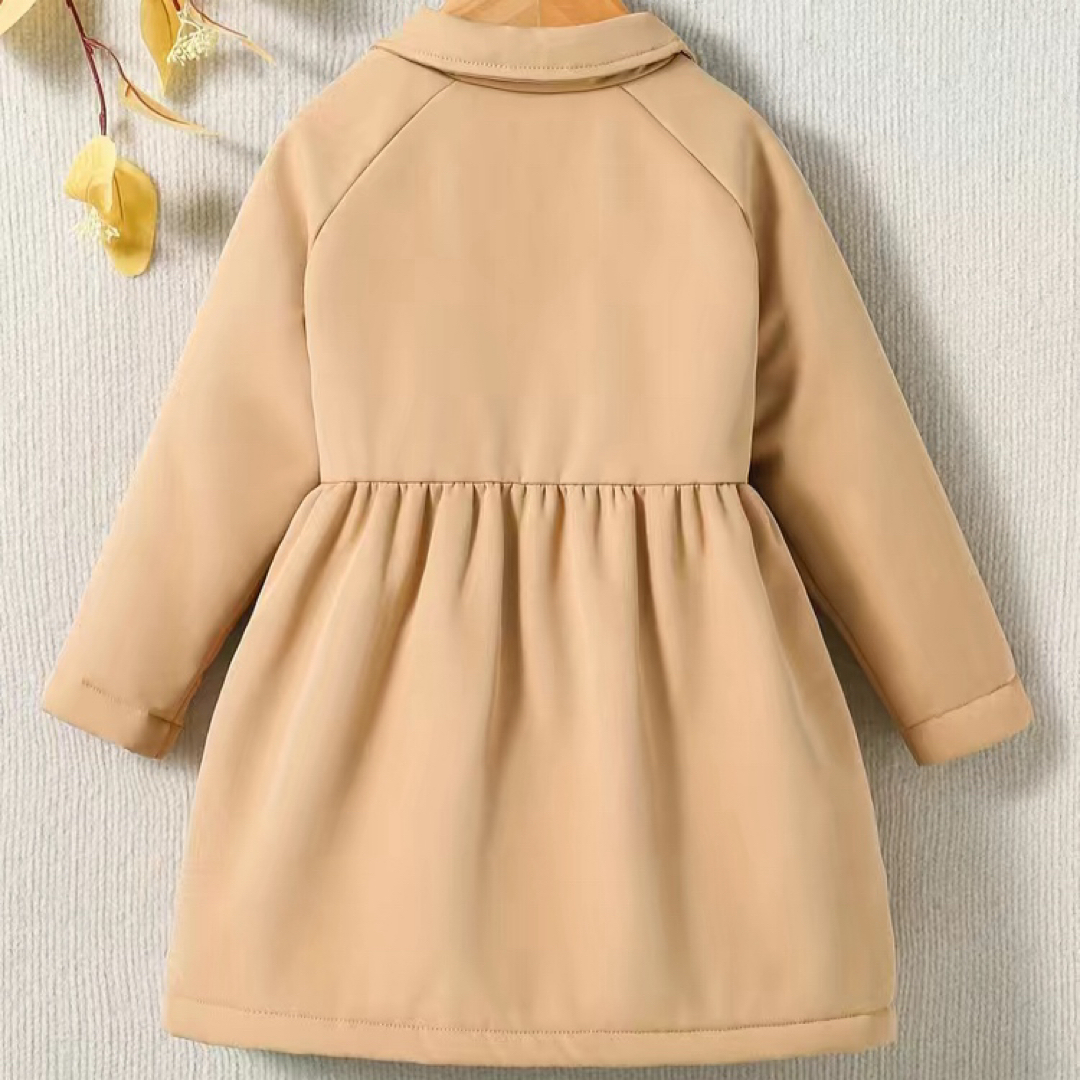 女の子　コート　130cm ベージュ　ダブルボタン　中ボア　Aライン キッズ/ベビー/マタニティのキッズ服女の子用(90cm~)(コート)の商品写真