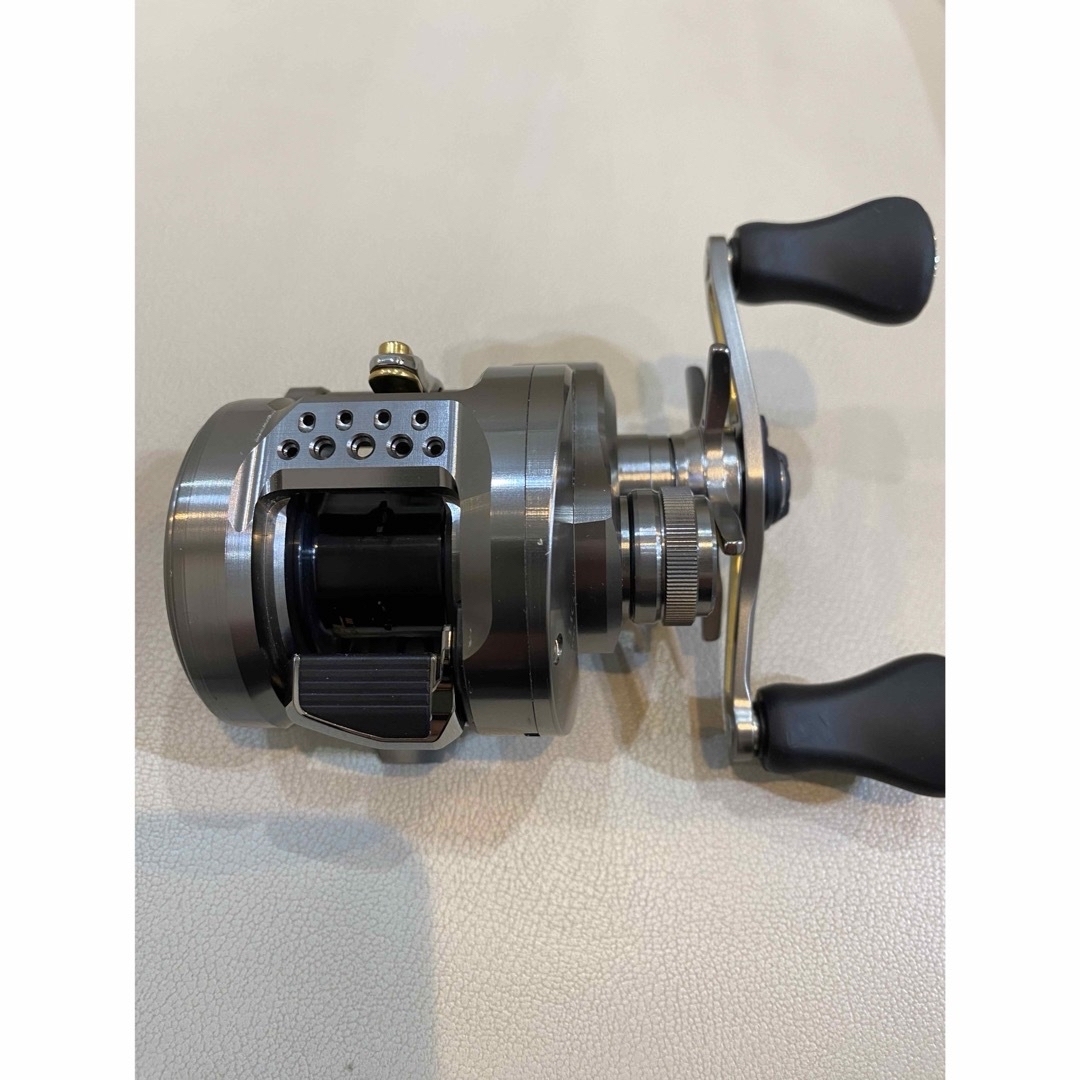 SHIMANO - 23 カルカッタコンクエストBFS HG RIGHT シマノ 23 右