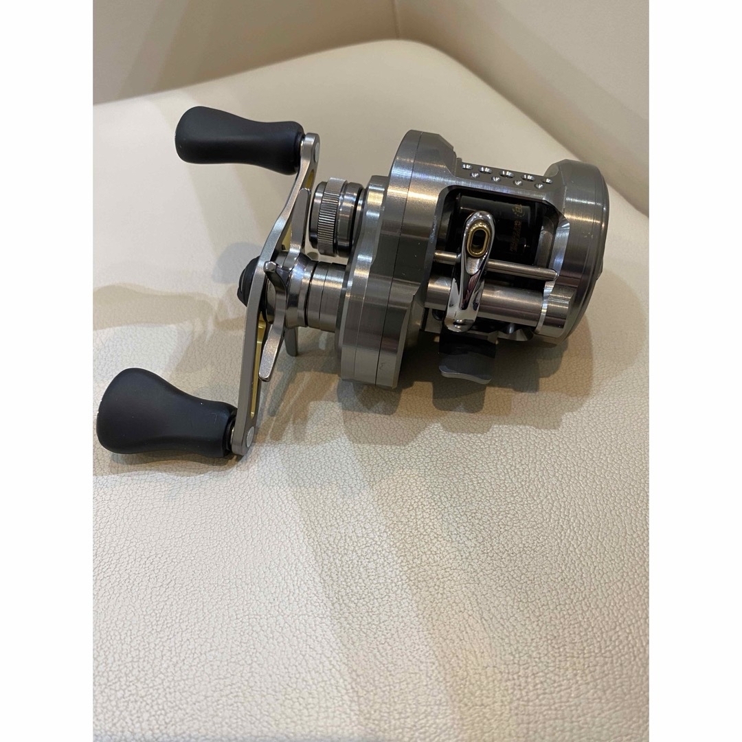 SHIMANO - 23 カルカッタコンクエストBFS HG RIGHT シマノ 23 右