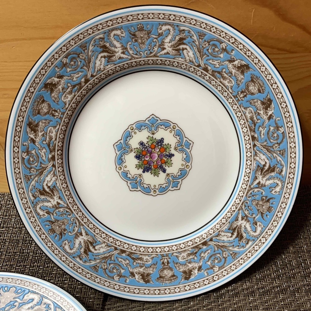 WEDGWOOD - ウェッジウッド フロレンティーン ターコイズ 17.5cm WEDGWOOD - ウェッジウッド フロレンティーン ターコイズ 17.5cm