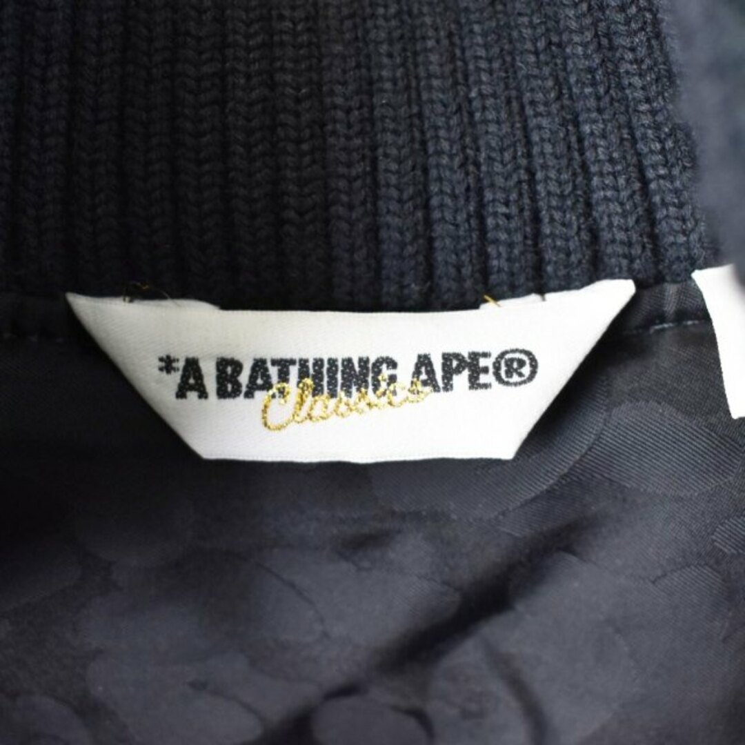 A BATHING APE(アベイシングエイプ)のアベイシングエイプ レザー MA-1 ダウンジャケット ブルゾン M ブラック メンズのジャケット/アウター(ダウンジャケット)の商品写真